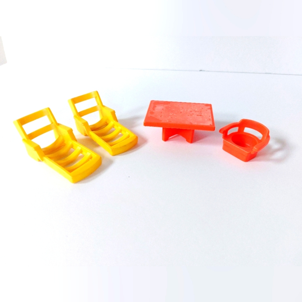 Fisher Price Little People Houseboat Furniture 2 Deck Chairs, table, small chair